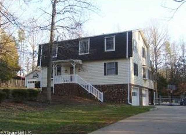 1st image of 2025 Stonebrook Dr