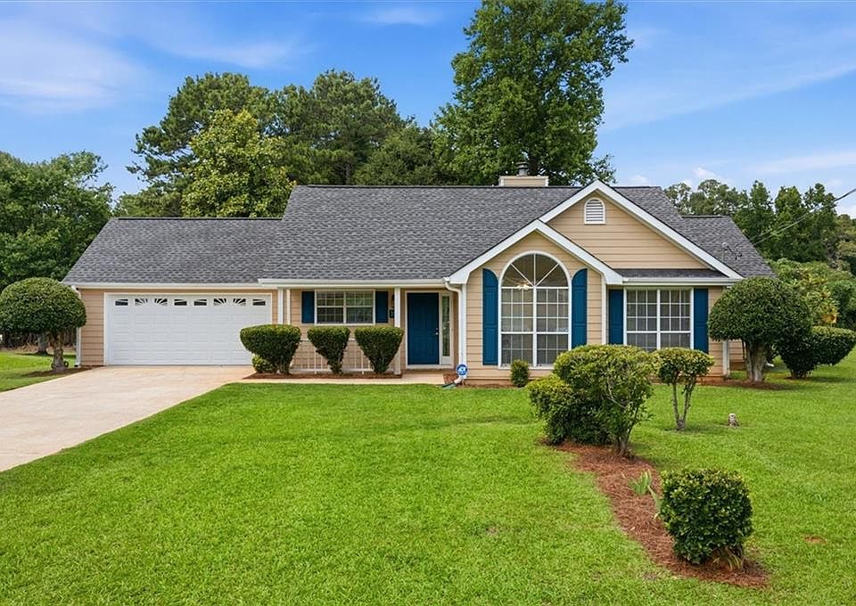 1st image of 10 Belmont Trl