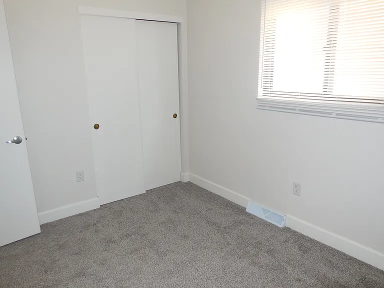 55 W Hudson St — Photo 8