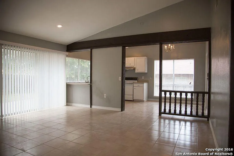 3 bed, 1512 sqft, $1,595 — Photo 3