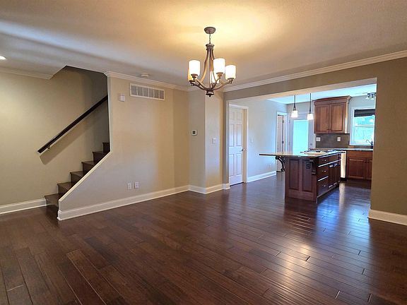 4th image of 62 Gilliam Ct