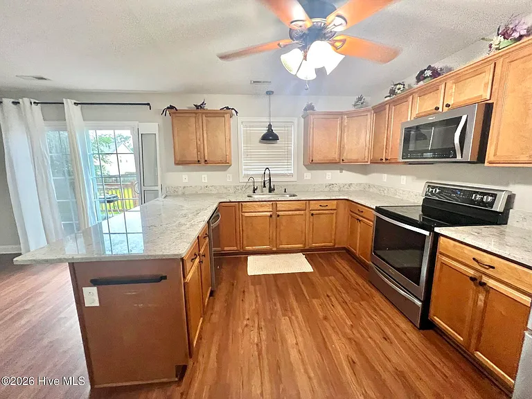 314 Springcreek Ct — Photo 6