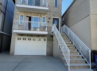 6011 Jefferson St, West New York, NJ 07093