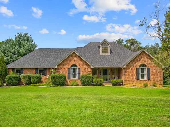 1856B Spring Hill Rd, Staunton, VA 24401