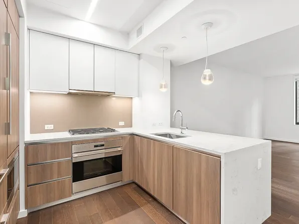 591 Third Avenue image 1 of 12