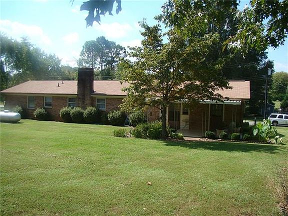 4th image of 2464 Pinoak Dr