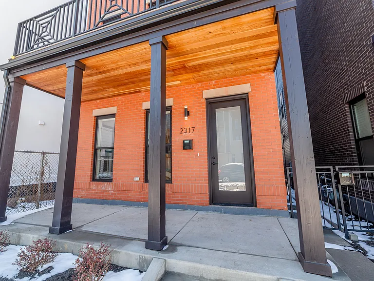2317 Stout St — Photo 39