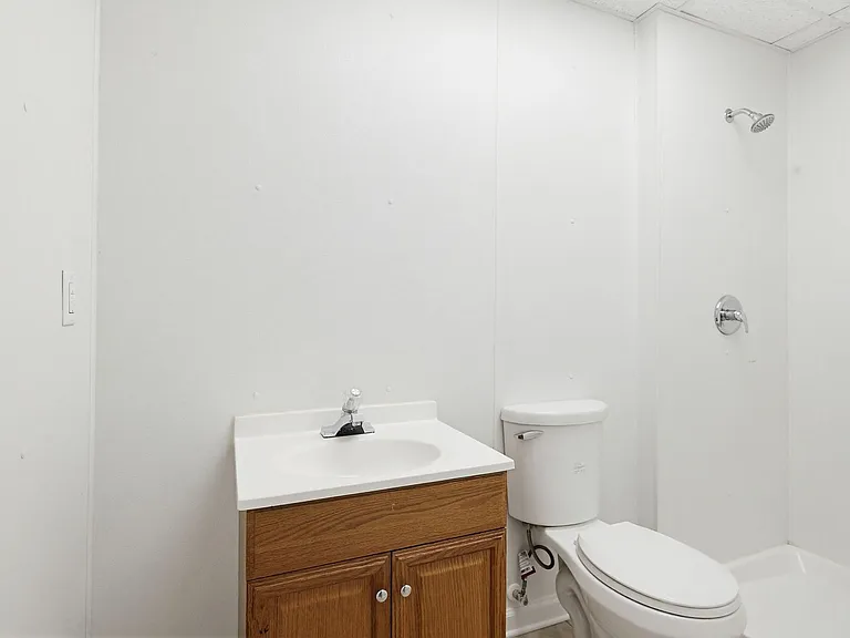 947 Oella Ave — Photo 39