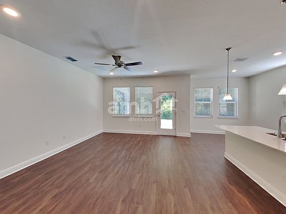 5th image of 27498 Saint Andrews Ave