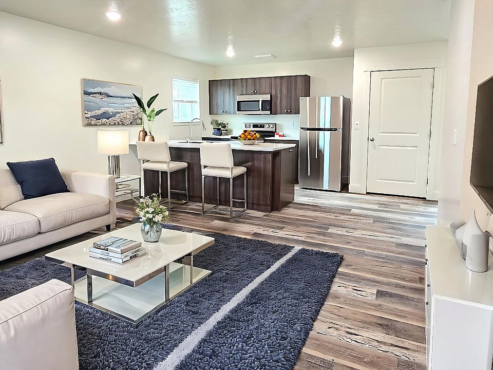 Living Room & Kitchen (Apartment is not furnished.)