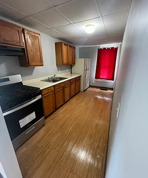 32 Jefferson Ave #1 — Photo 5