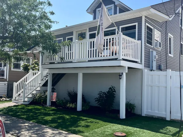 642 W Glenwood Ave, West Wildwood, NJ 08260