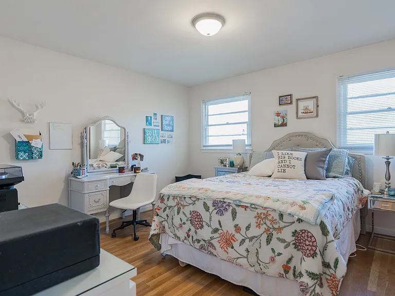 Arlington Park Townhomes — Photo 11
