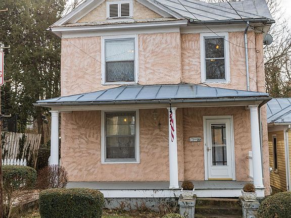 2nd image of 217 Massie St