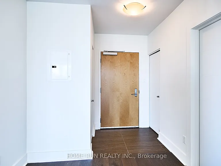 40 Nepean St #2703 — Photo 5