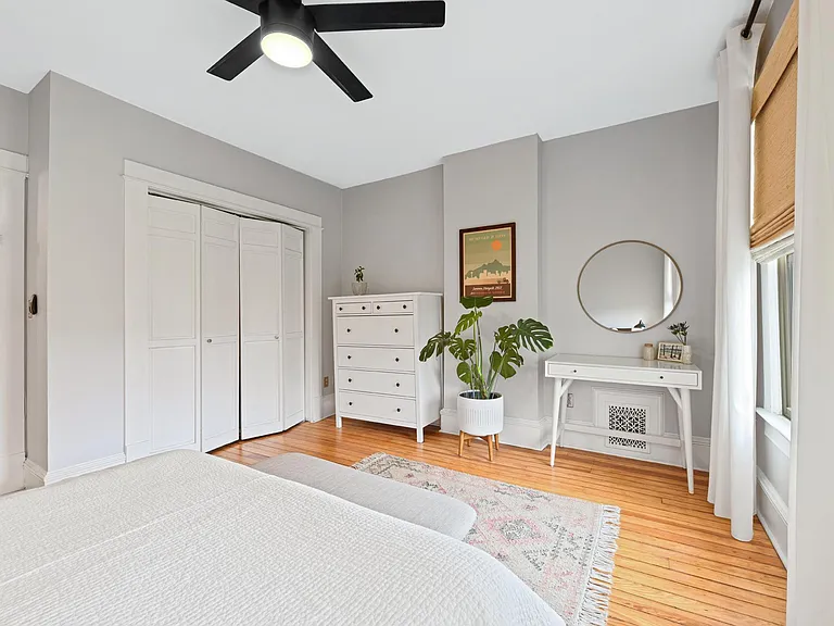 1226 E 14th Ave — Photo 16