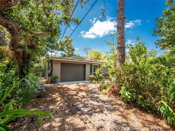 875 Morrison Ave, Englewood, FL 34223