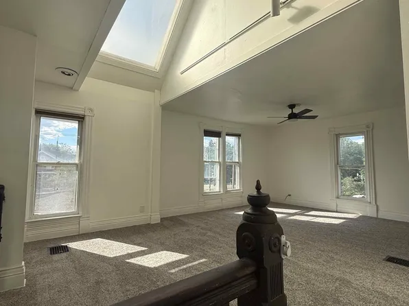1021 Harlem Blvd #2, Rockford, IL 61103