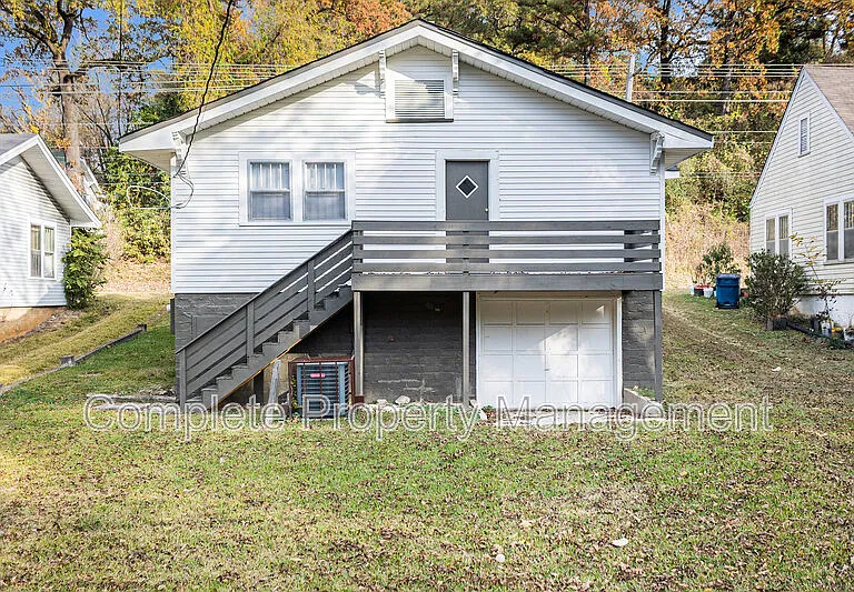 1174 Birmingham St — Photo 10