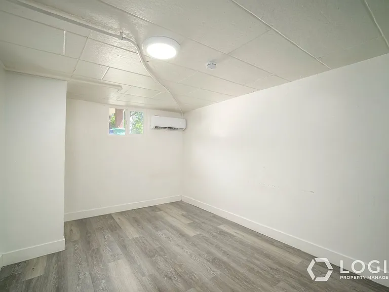 2743 Liberty Ave #B — Photo 14