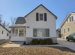 195 Robertson St, Mount Clemens, MI 48043