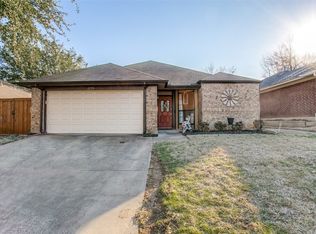 1519 Briarcrest Dr, Grapevine, TX 76051