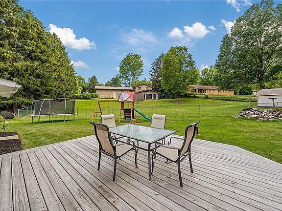 5th image of 5820 Brookwood Dr