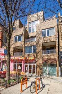 1750 W Division St APT 201, Chicago, IL, 60622