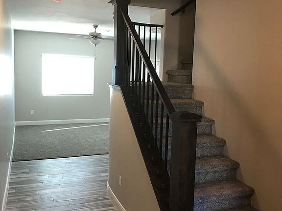 3rd image of 2520 Blackhawk Dr Unit 41