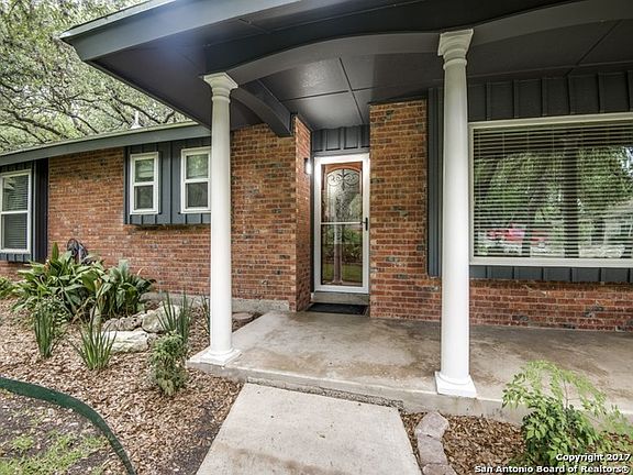3rd image of 10610 Cedar Elm Dr