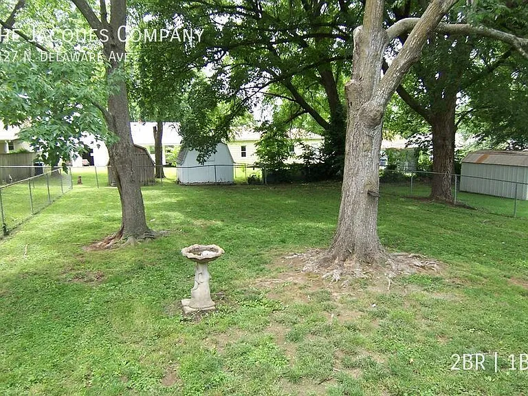 2327 N Delaware Ave — Photo 3