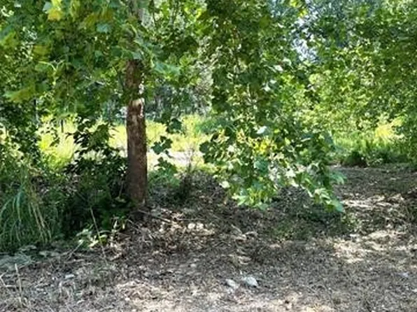 Hemingway Ave, Grove, OK 74344