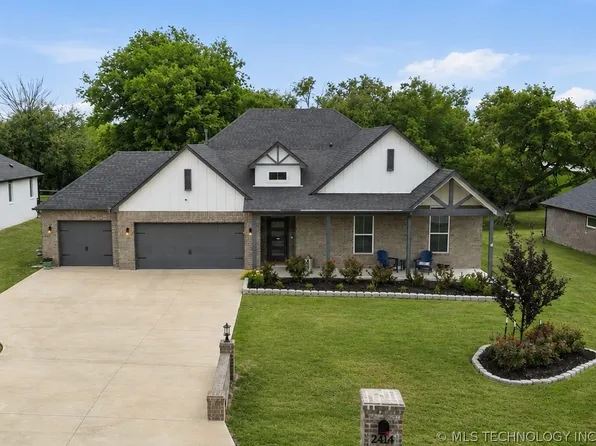 2414 W Union Pl, Collinsville, OK 74021