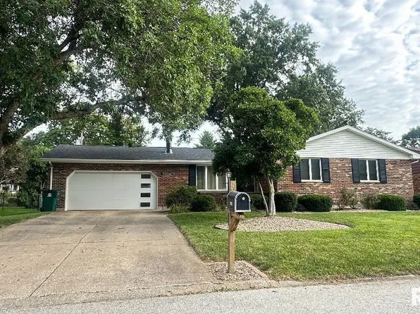 2631 Ken Ray Dr, Quincy, IL 62301