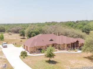 552 Arbor Vw, Adkins, TX 78101