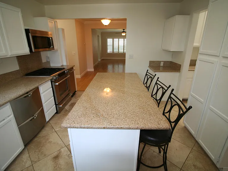 8318 Gonzaga Ave — Photo 9