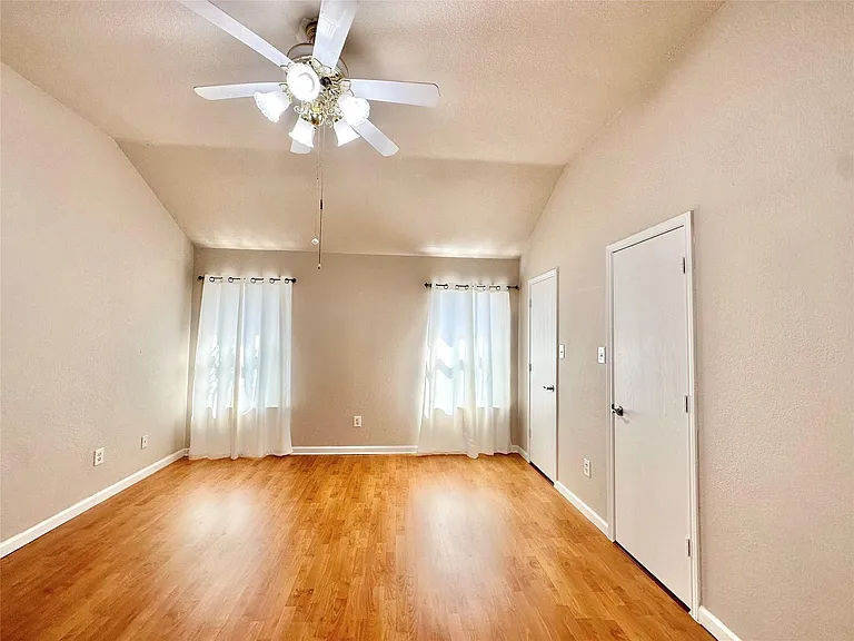 7006 Pickford Ct — Photo 11
