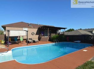 512 SW Centurion Ct, Grain Valley, MO 64029