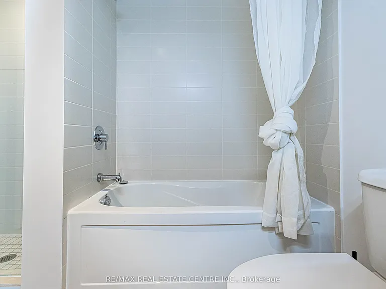 21 Nelson St #11 — Photo 22