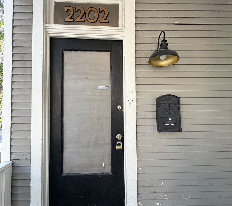1st image of 2202-2204 Bull St #2202