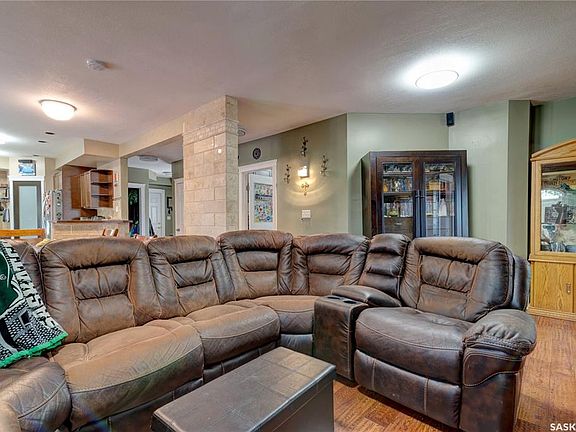 4th image of 212 Prospect STREET