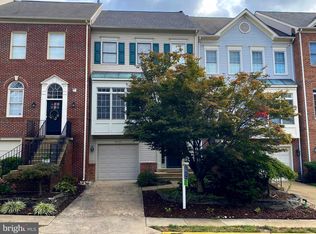 6623 Frost Lake Ln, Alexandria, VA 22315