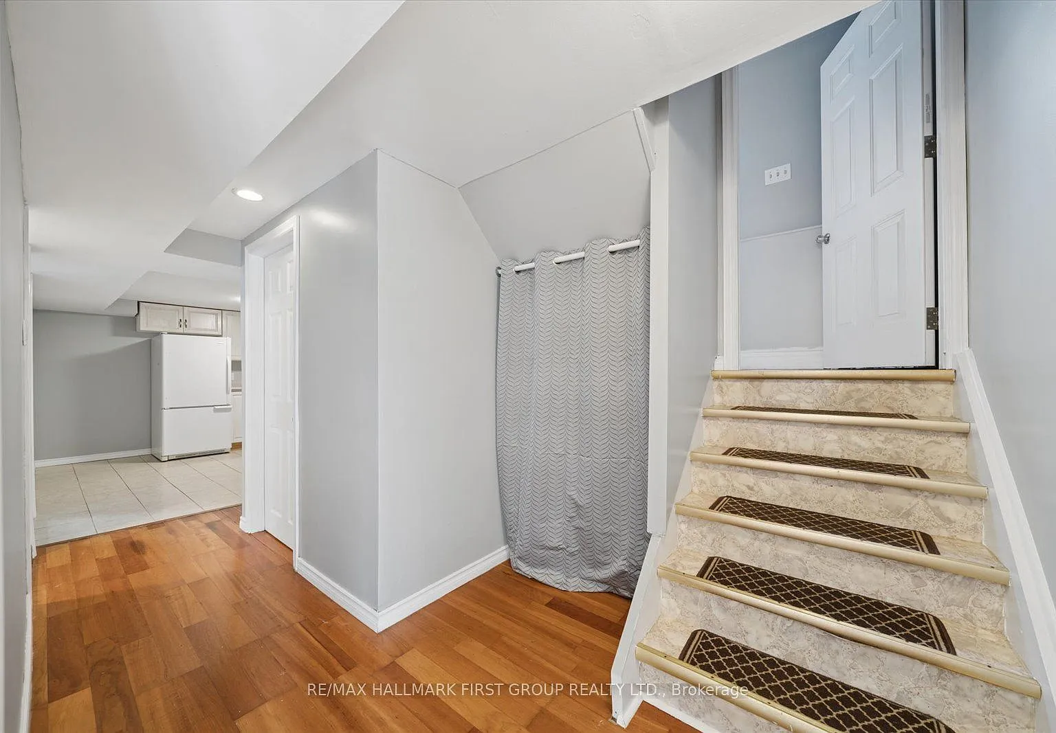 2 bed, $2,000 — Photo 4