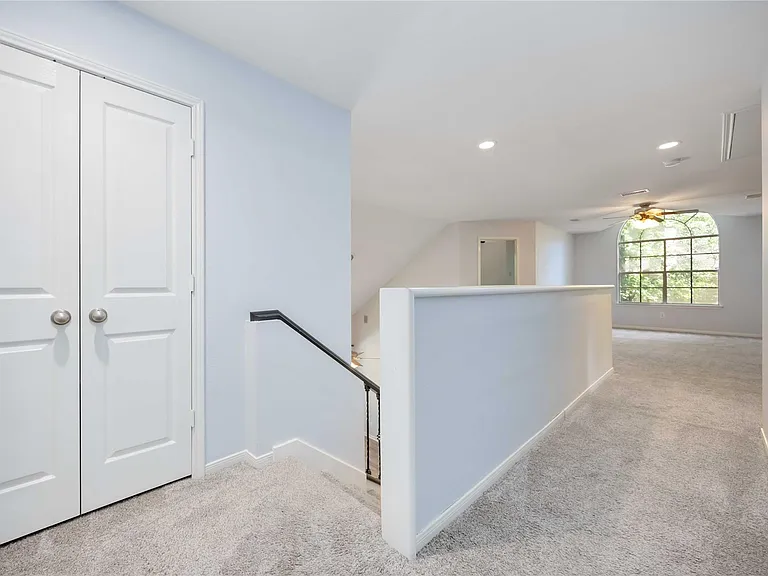 11 Alden Glen Ct — Photo 28