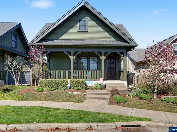 1760 Gwinn St E, Monmouth, OR 97361