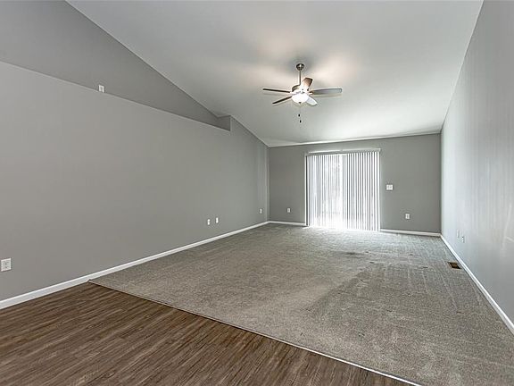 4th image of 3012 Sherwood Dr