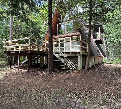 2nd image of 137 Shady Pine Ln