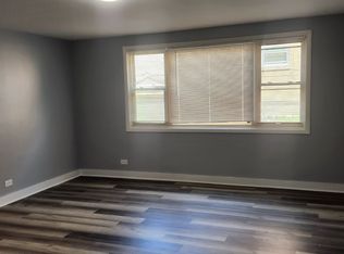 5624 N Kimball Ave, Chicago, IL 60659