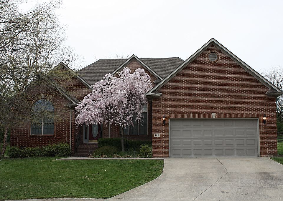 1st image of 404 Park Lakes Ct