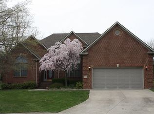 404 Park Lakes Ct, Richmond, KY 40475